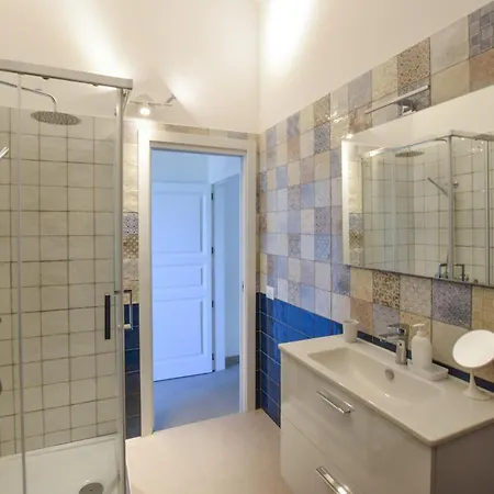 Сasa de vacaciones 5 Bedroom In Bovalino