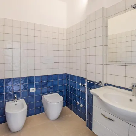 Сasa de vacaciones 5 Bedroom In Bovalino